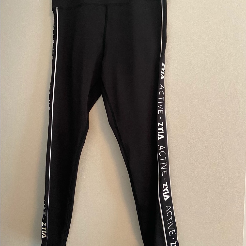 Black zyia leggings size 8-10 worn once